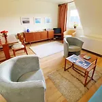 Reetdachwohnung 200m Vom Ordinger * Böhl